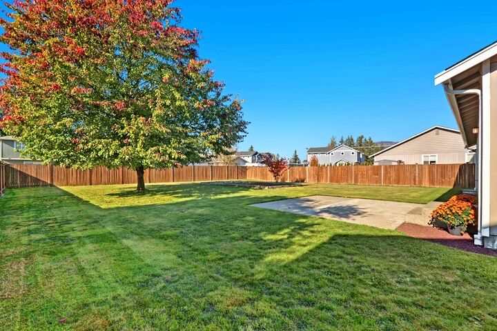 Property Photo:  708 Poplar Lane  WA 98252 
