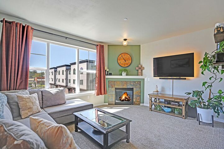 Property Photo:  7104  265th Street NW 318  WA 98292 