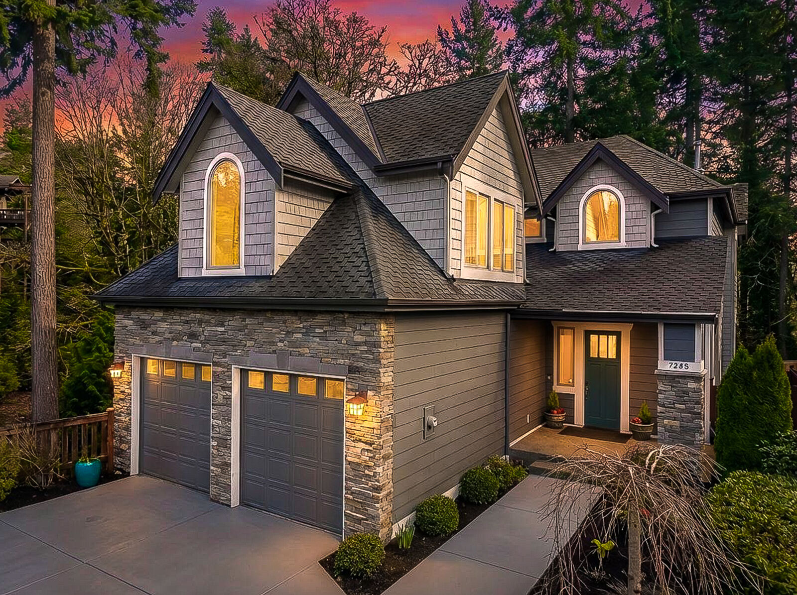 Property Photo:  7248  115th Place SE  WA 98056 