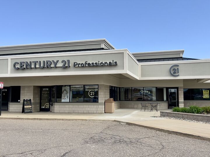 Professionals,Livonia,Professionals