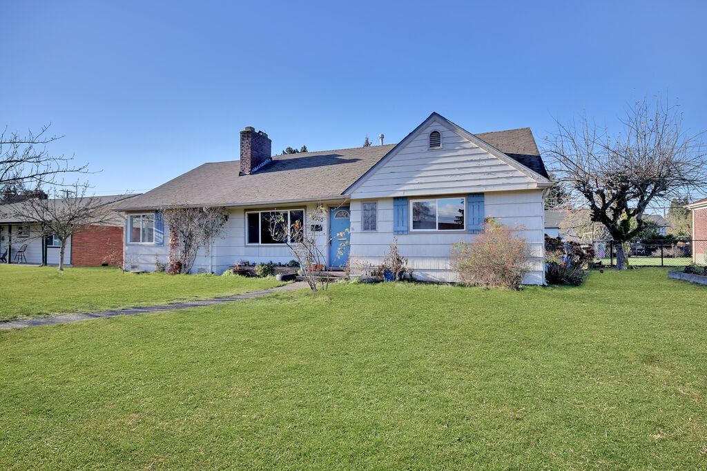 Property Photo: 6310 Tacoma Ave S WA 98408