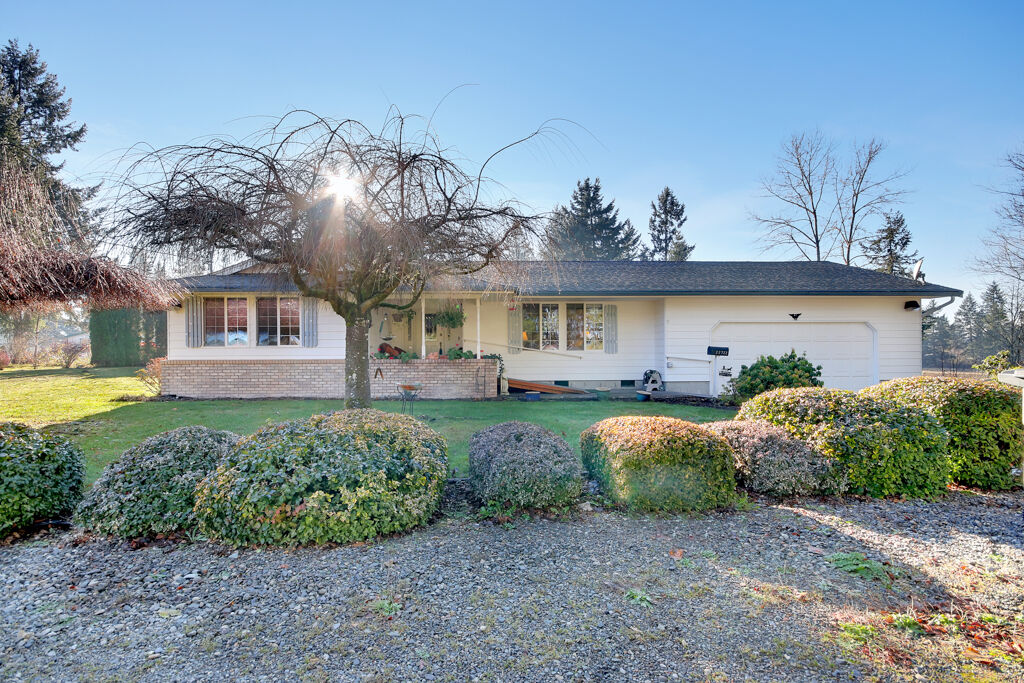 Property Photo:  22722 46th Ave E  WA 98387 