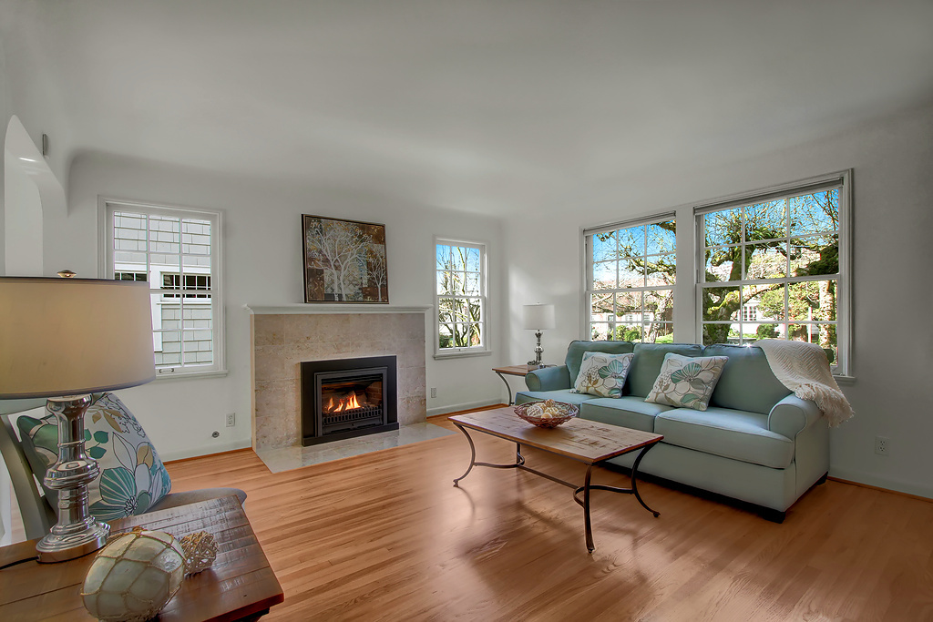 Property Photo: Living room 1885 Hamlin St  WA 98112 