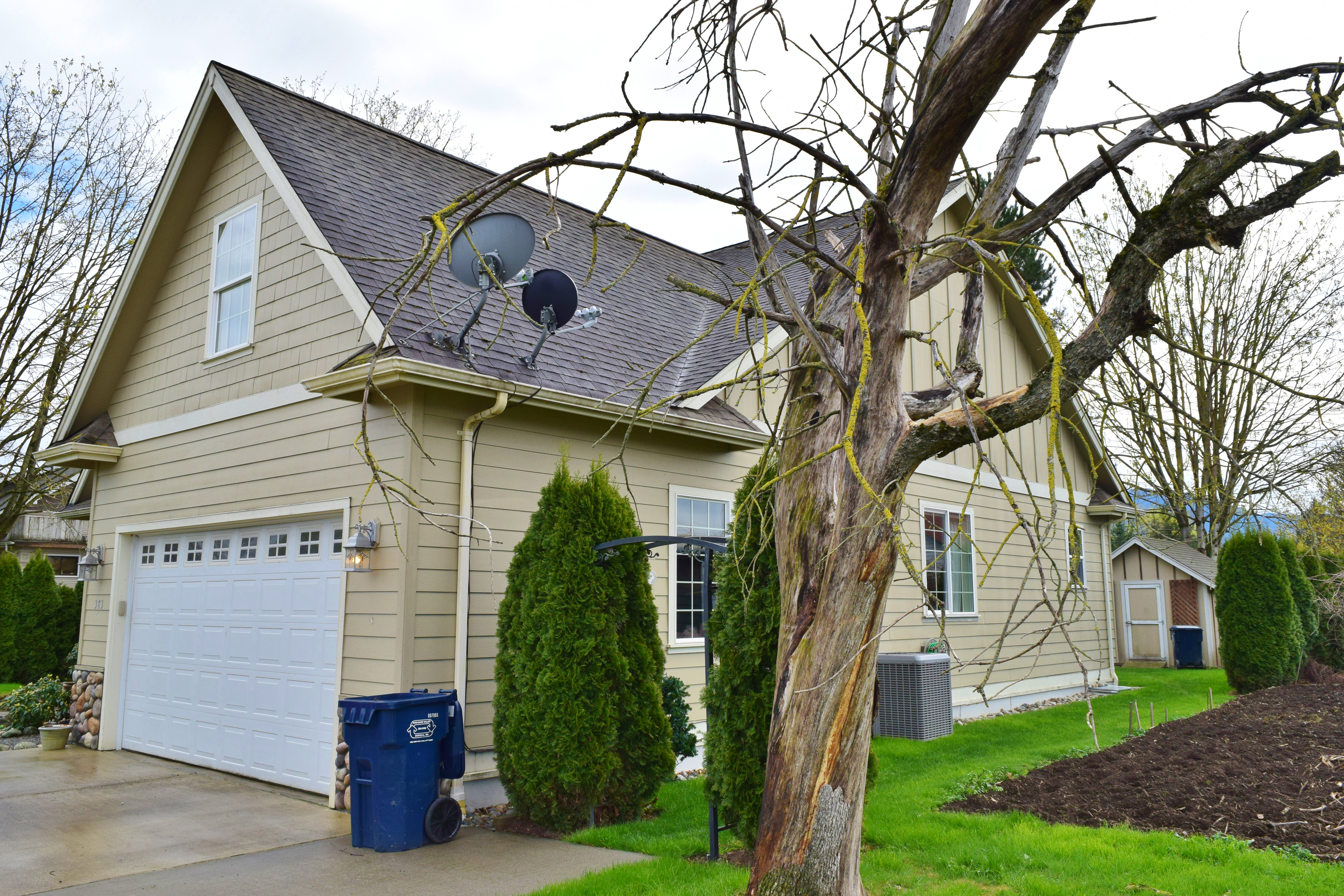 Property Photo: Exterior Views 383 Garfield St WA 98295