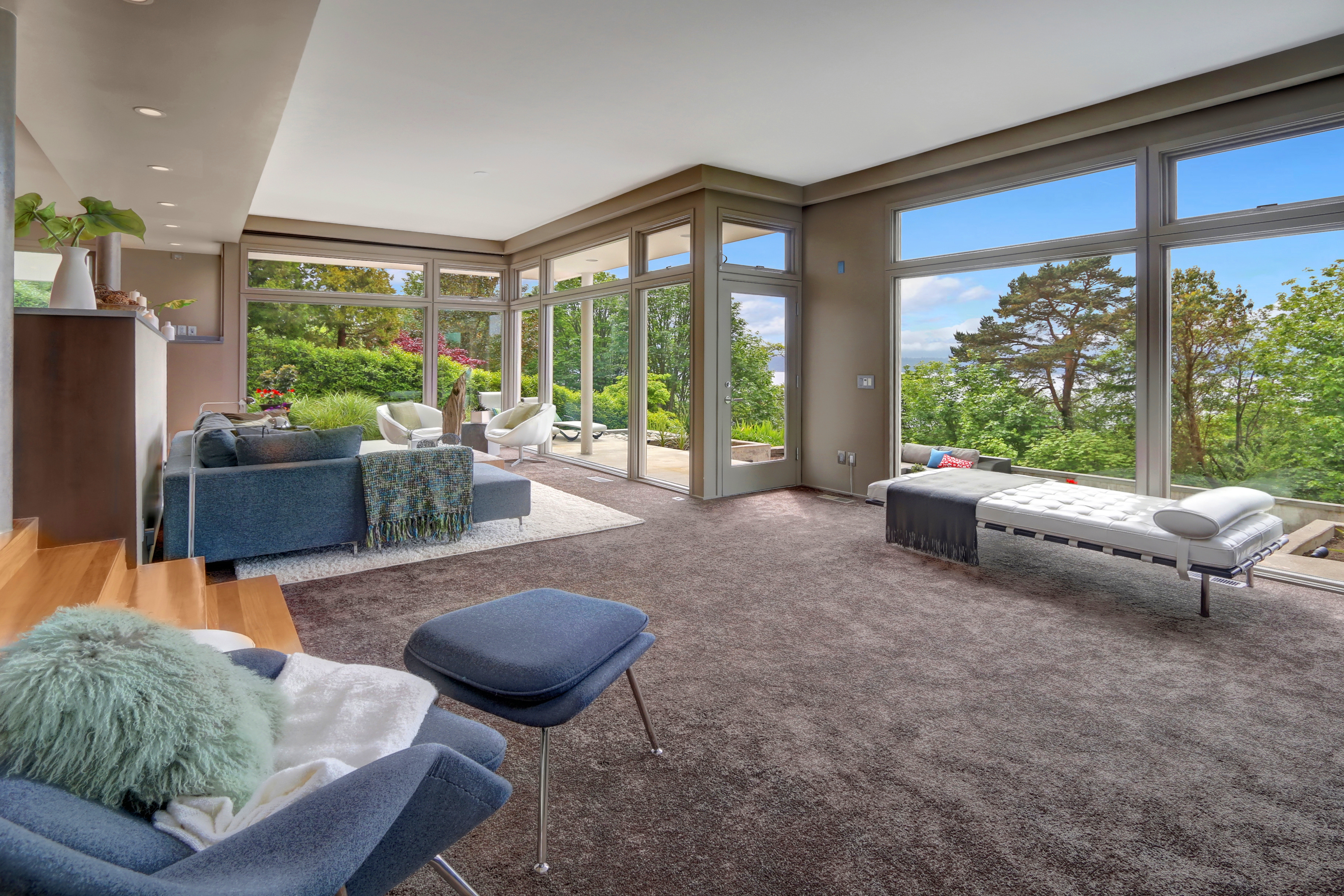 Property Photo: Foyer/living room 10058 47th Ave SW  WA 98146 