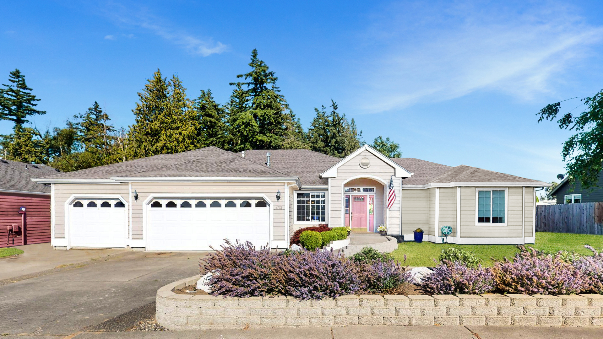 Property Photo:  1772 Eastwood Way  WA 98264 