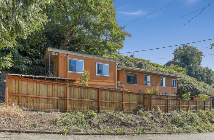 4320  Palatine Avenue N  Seattle WA 98103 photo Home Exterior