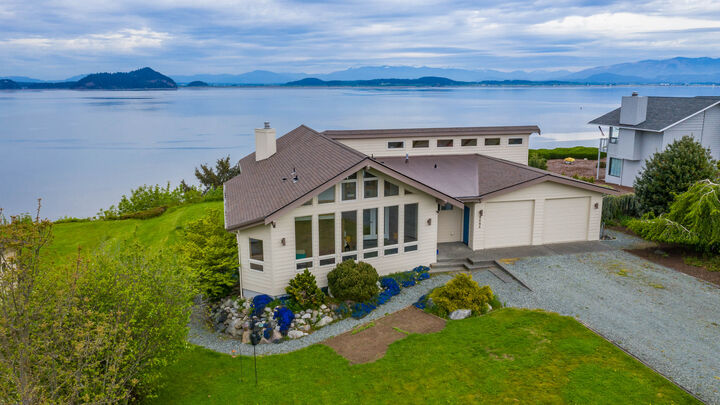 Property Photo: 3084 Mount Baker Circle WA 98277