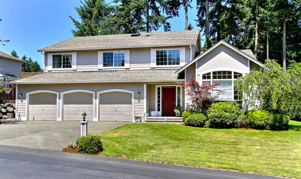 Property Photo: 6511 56th St Ct W WA 98467