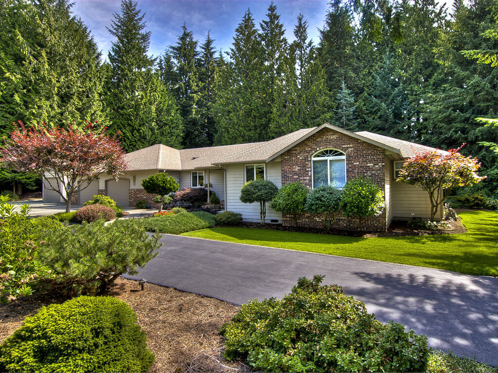 Property Photo: 9409 190th Ave SE WA 98290