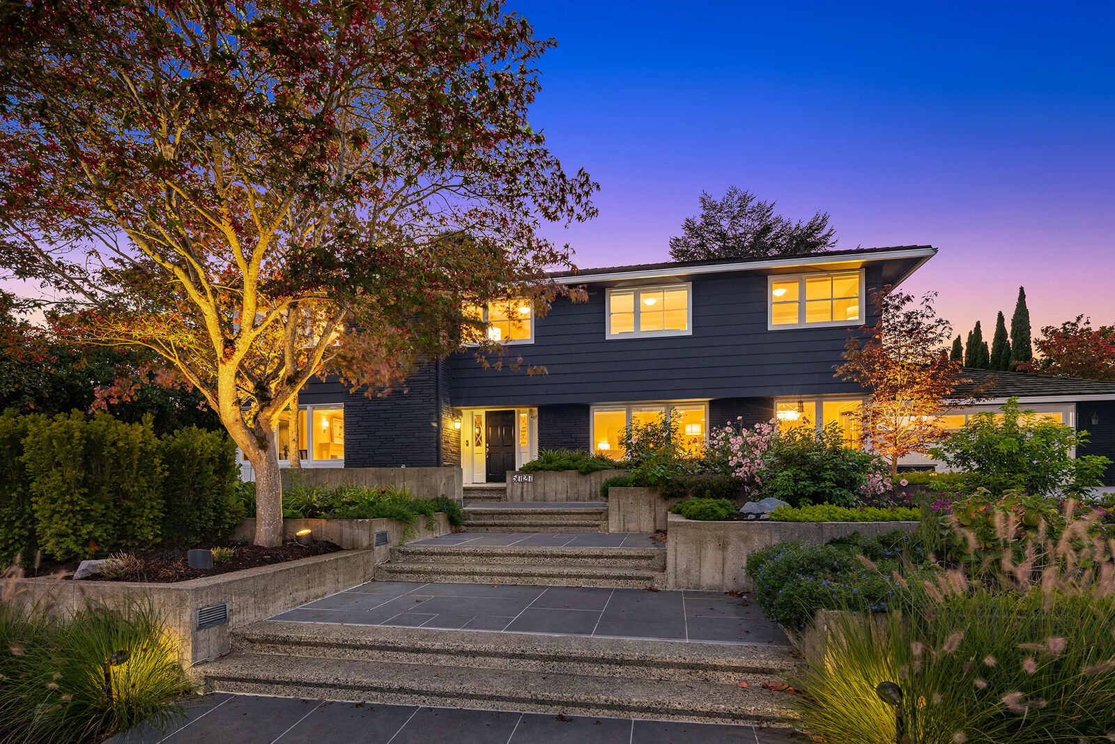 Property Photo: 5727 63rd Ave NE 5727 63rd Avenue NE WA 98105