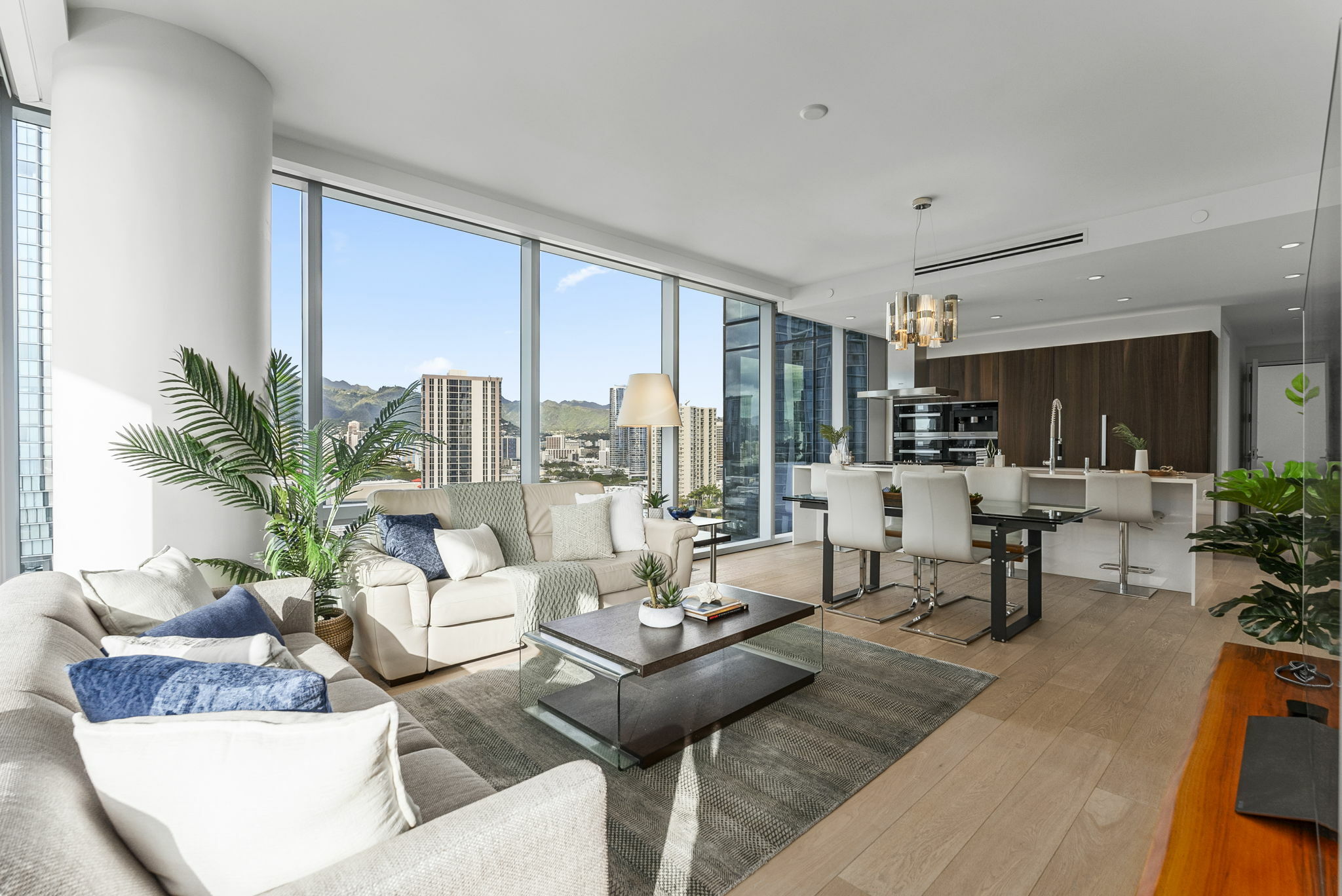 Property Photo: 1118 Ala Moana Boulevard 1505 HI 96814