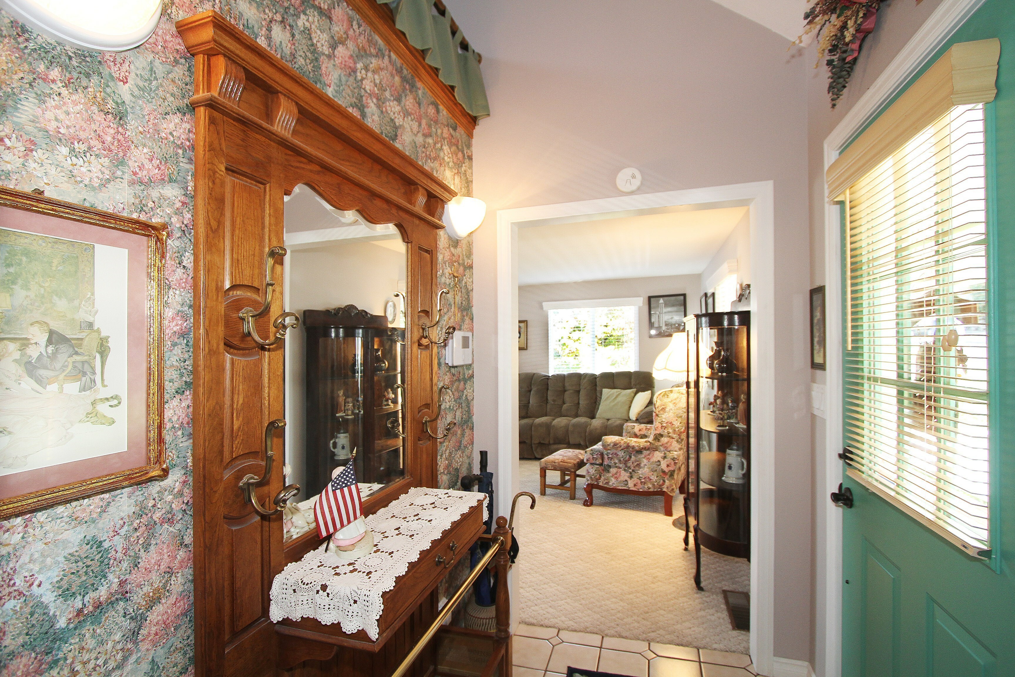 Property Photo: Entry 8420 E Side Dr NE WA 98422