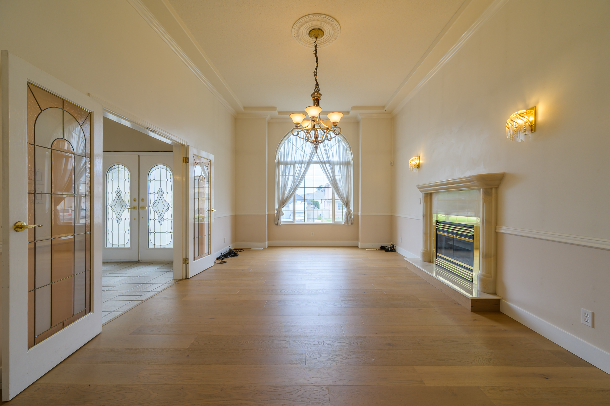 Property Photo: 1120 14th Street BC V2B 8K7