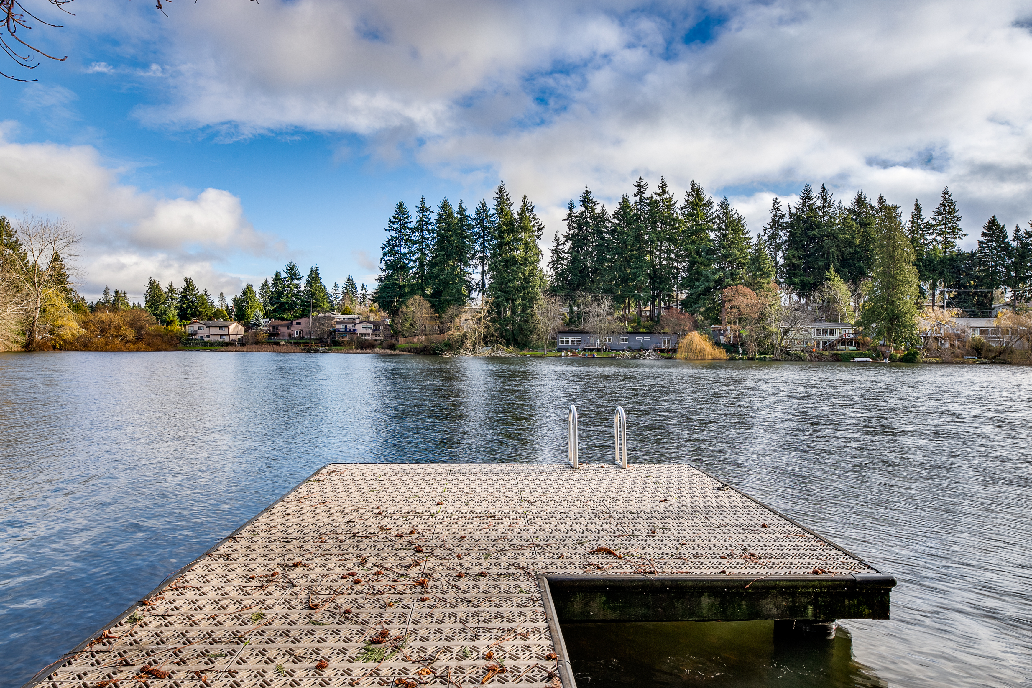 Property Photo:  1160 N 198th Street H-302  WA 98133 