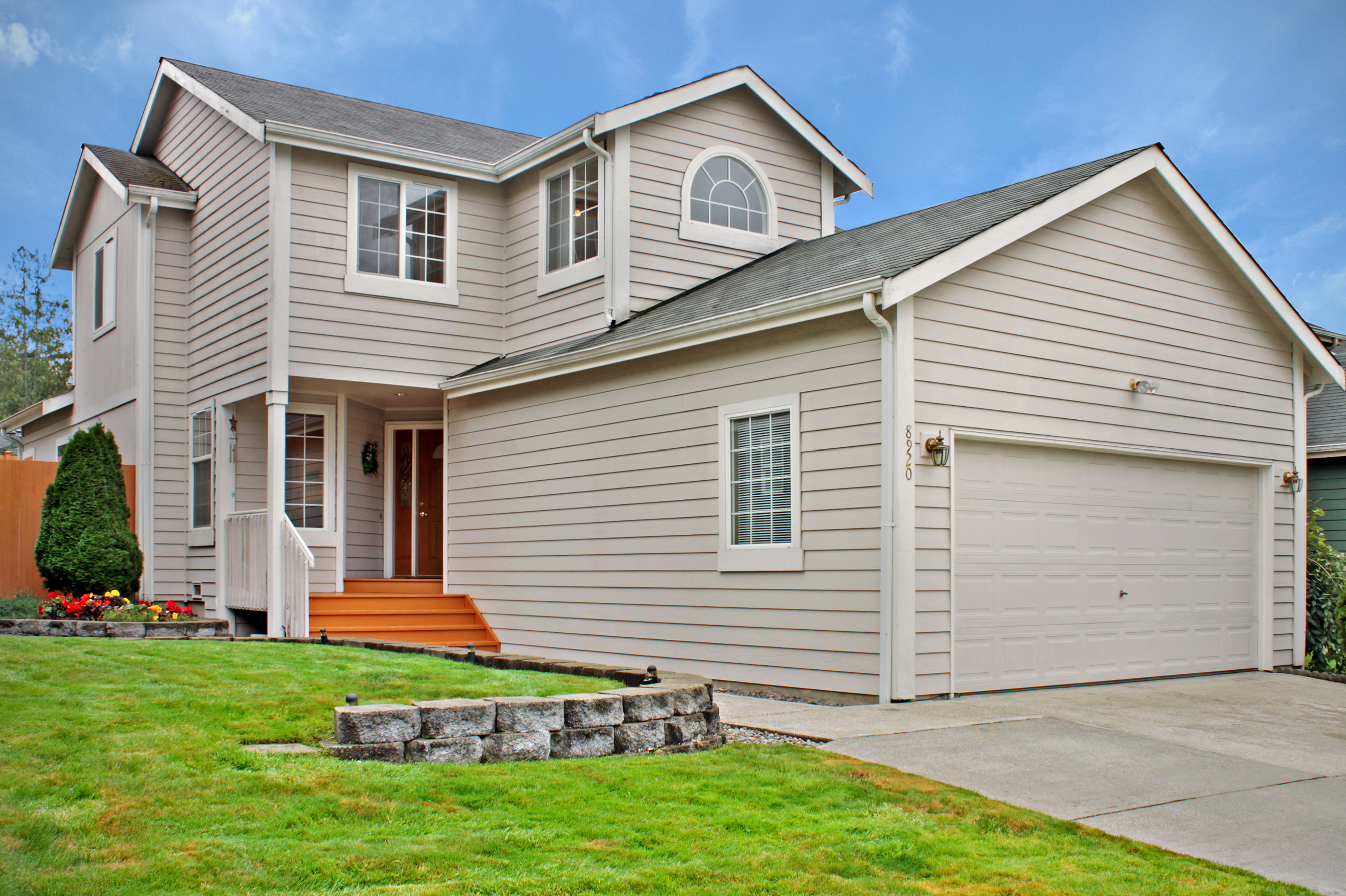 Property Photo:  8920 1st Place SE  WA 98258 