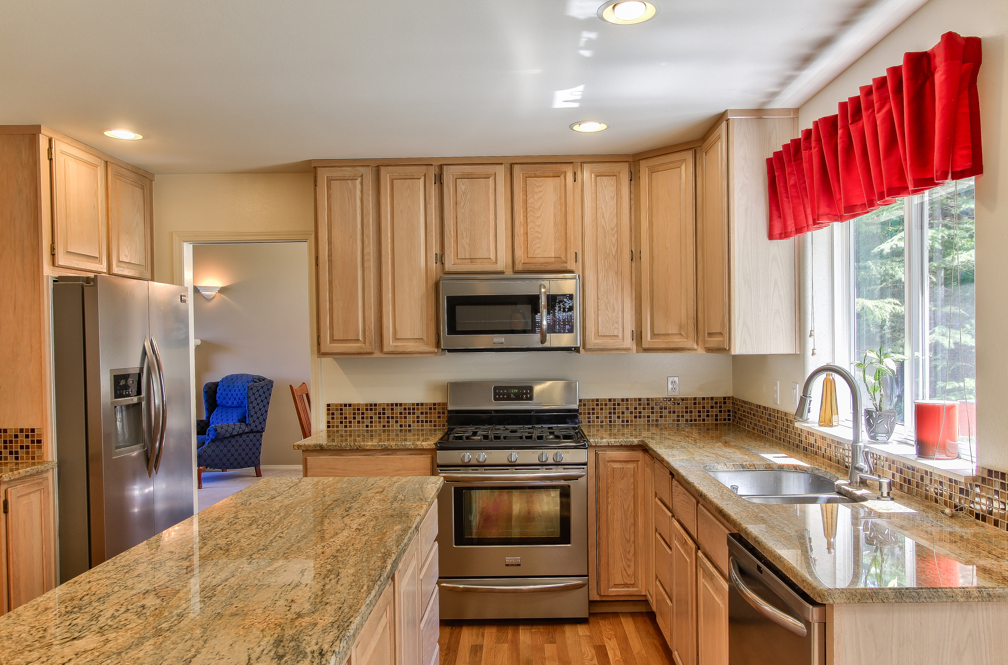 Property Photo: Kitchen 3628 E Broadway St  WA 98274 