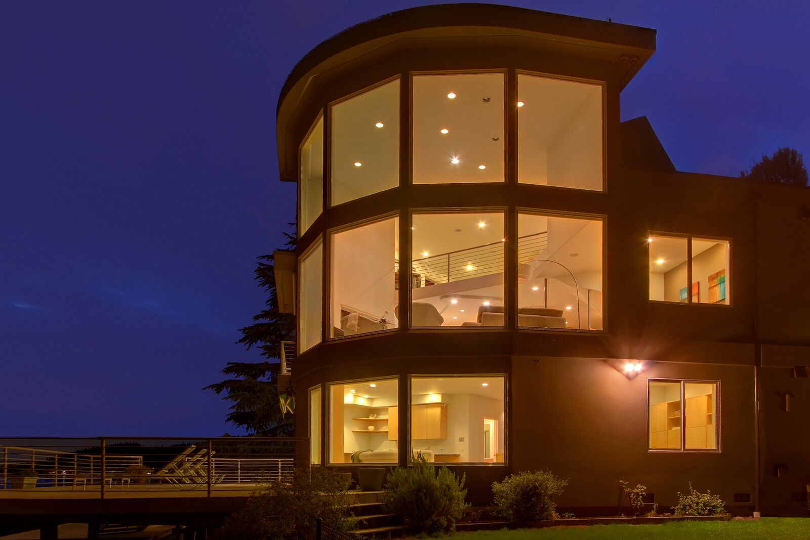 Property Photo: 2007 E Lake Sammamish Pkwy NE WA 98074