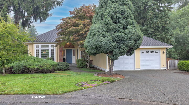 Property Photo: 24356 SE 43rd Place WA 98029