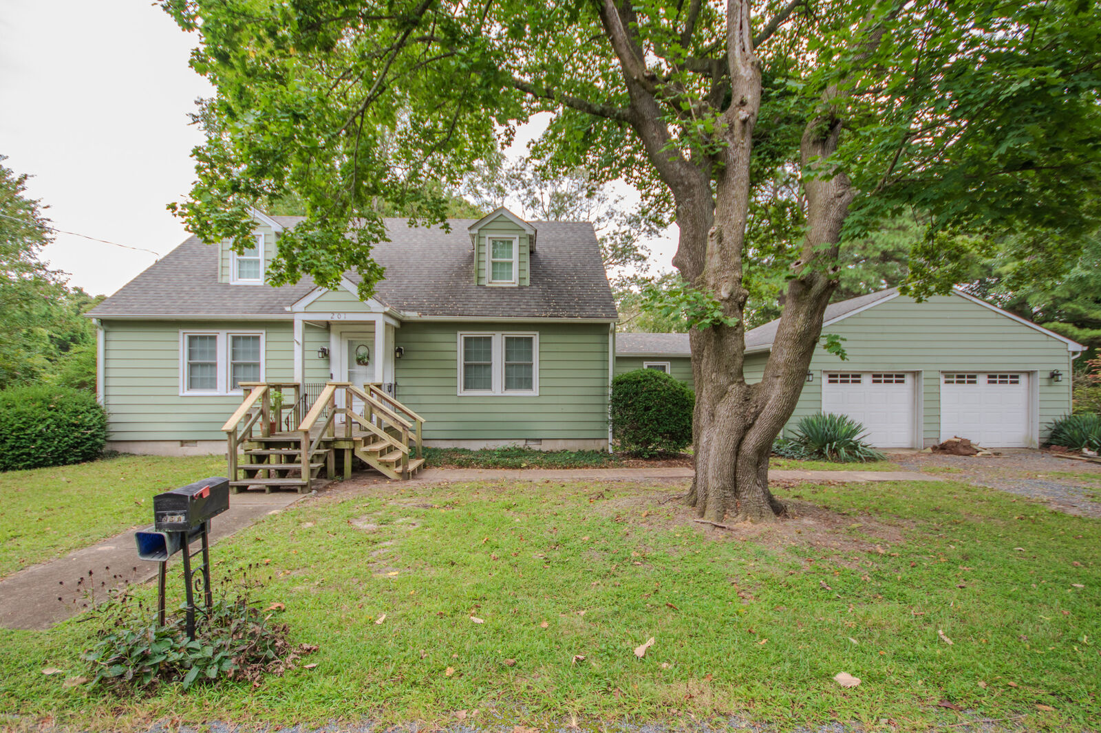 Property Photo:  201 Louise Avenue  MD 21804 