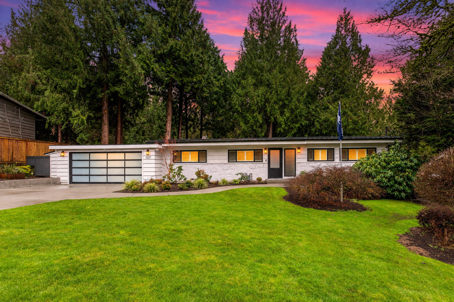 Property Photo:  3227  103rd Place NE  WA 98004 