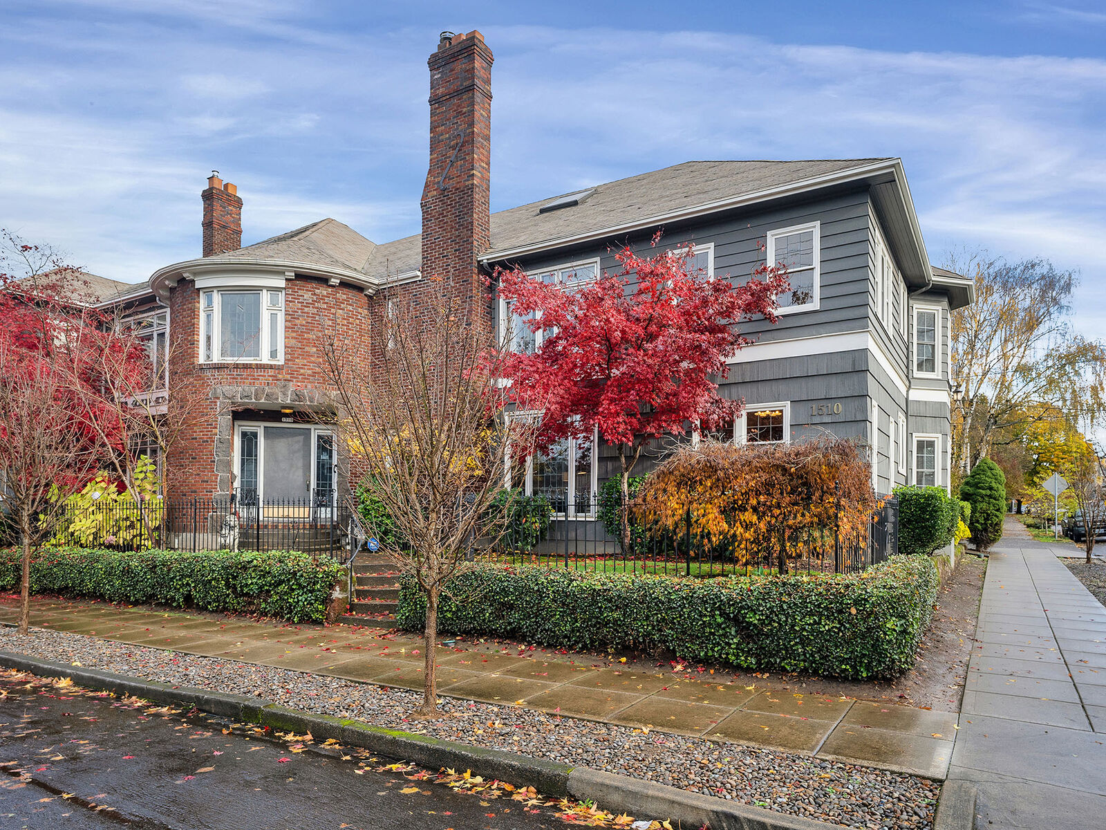 Property Photo:  1510 NE 19th Ave 2  OR 97232 