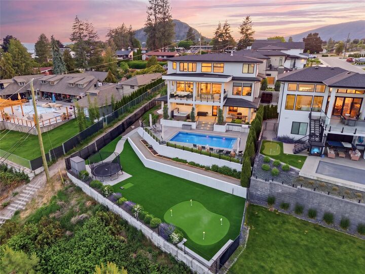 Property Photo:  695 Lake Court  BC V1Z 0A3 