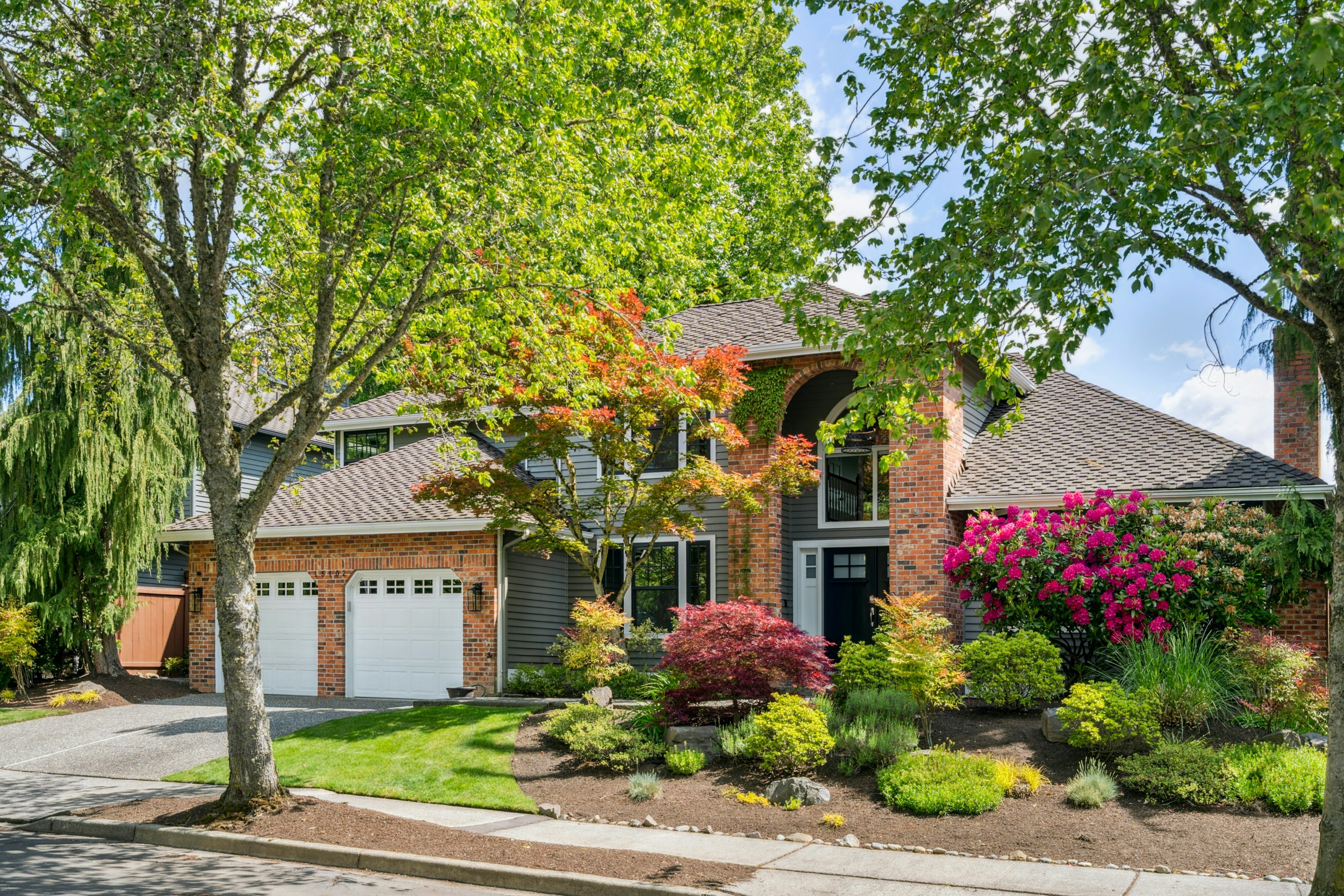 Property Photo: 15102 93rd Place NE WA 98011