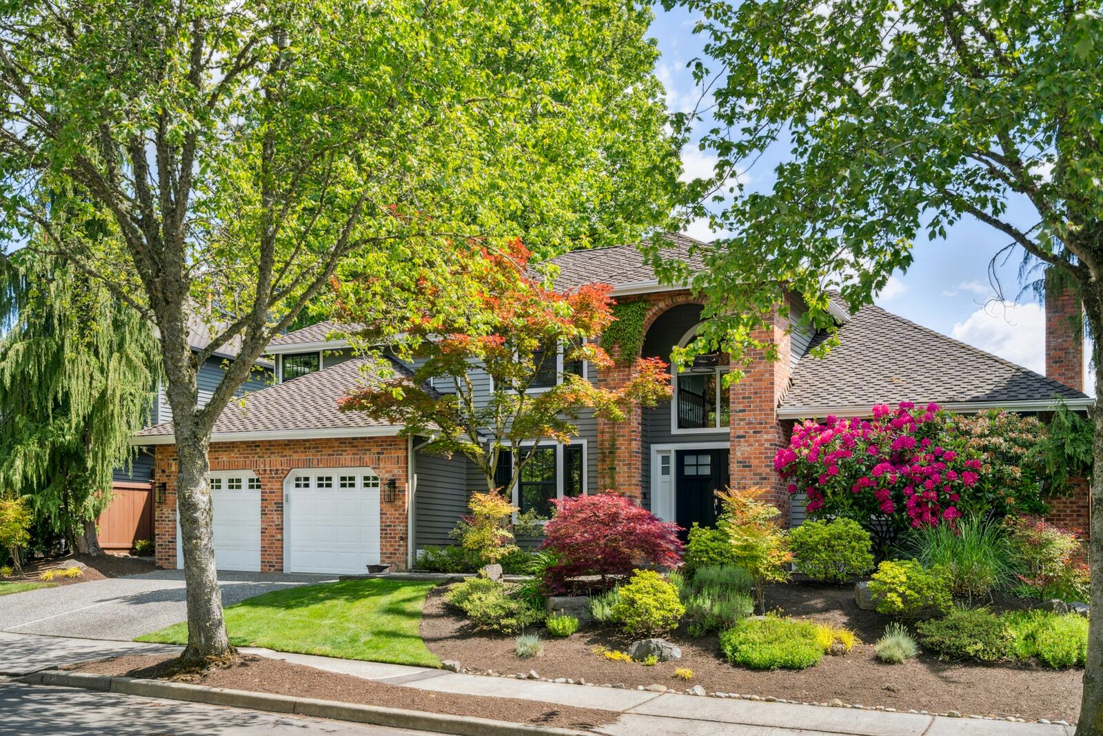 Property Photo: 15102 93rd Place NE WA 98011