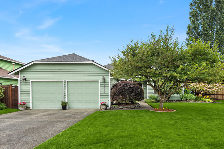 Property Photo:  28010  129th Place SE  WA 98030 