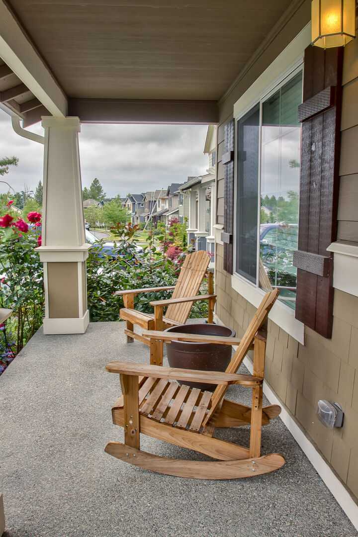 Property Photo: Main floor 808 Crested Butte Blvd WA 98273