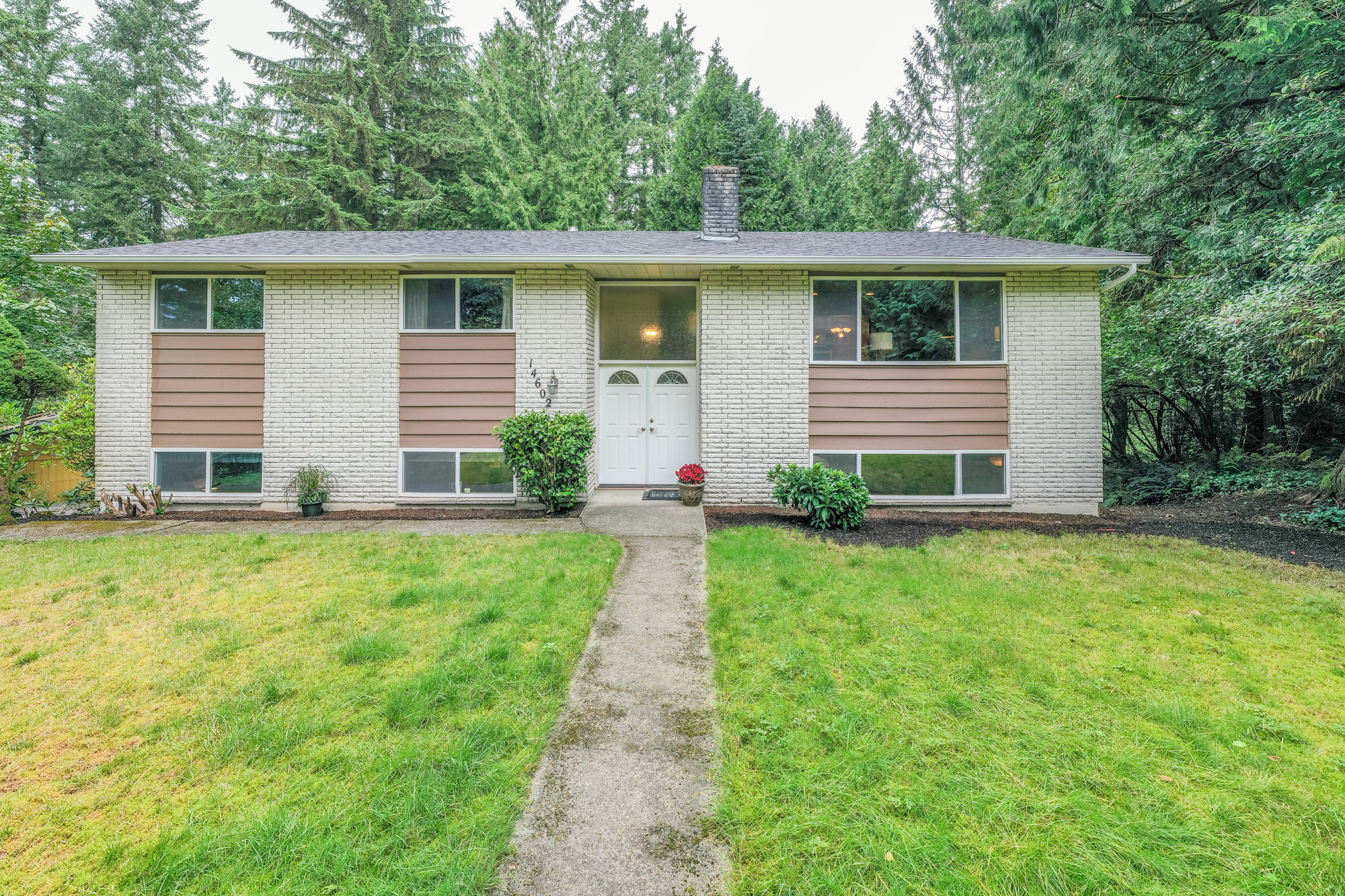 Property Photo: 14602 182nd Ave SE WA 98059