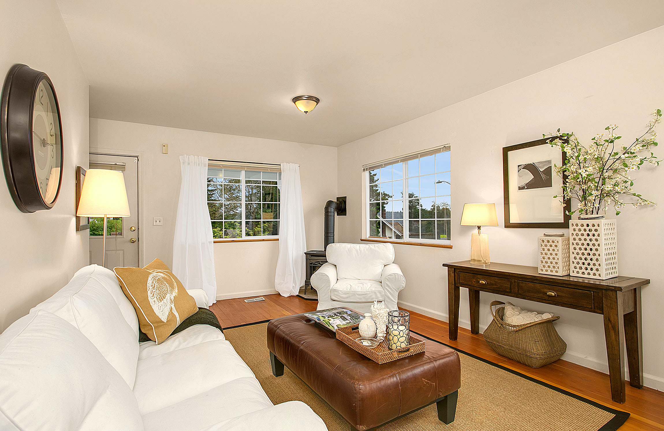 Property Photo: Living room 1312 S Hudson St  WA 98108 