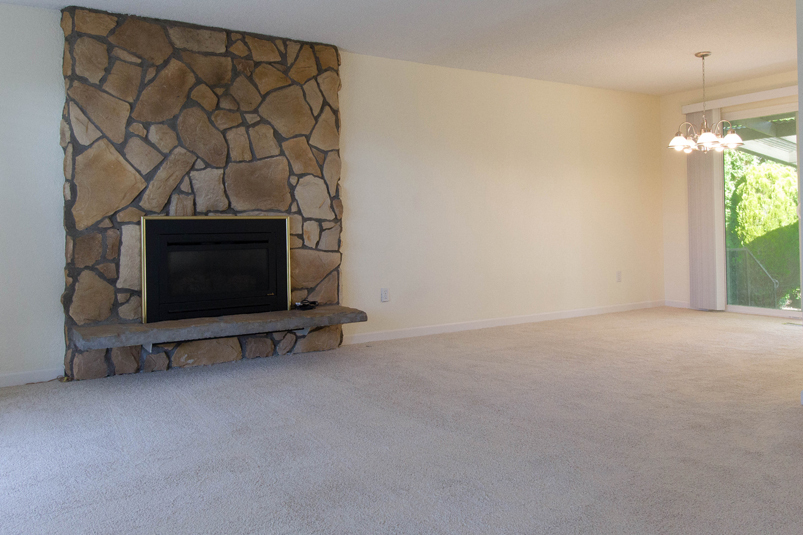 Property Photo: Living room/dining room 25404 32nd Place S  WA 98032 