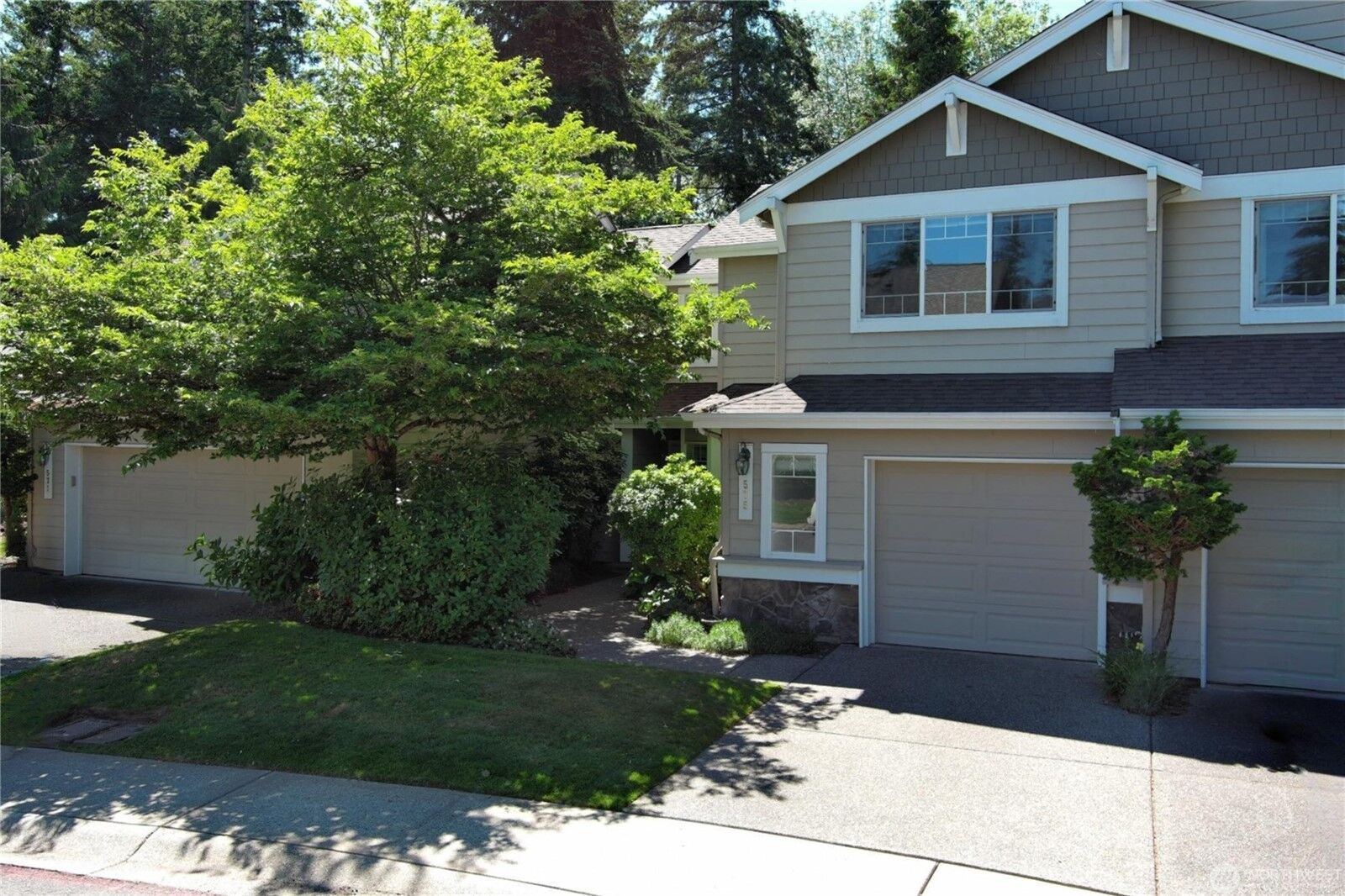 Property Photo:  575  Elma Avenue NE  WA 98059 