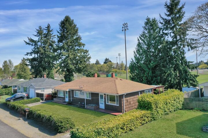 Property Photo: 6012 Wildaire Rd SW WA 98499