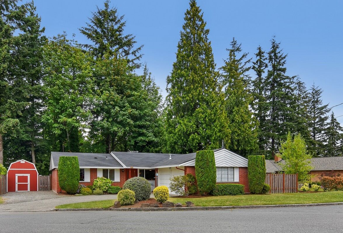 Property Photo:  1236 172nd Ave NE  WA 98008 