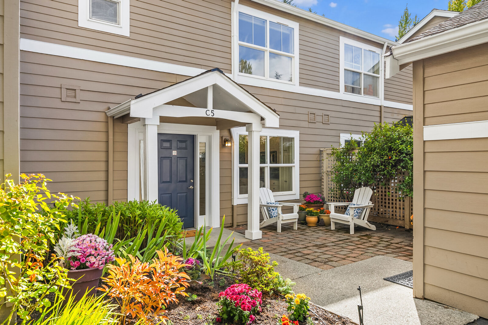 Property Photo: 1230 Weaver Rd NW #C-5 1230  Weaver Road NW C-5  WA 98110 