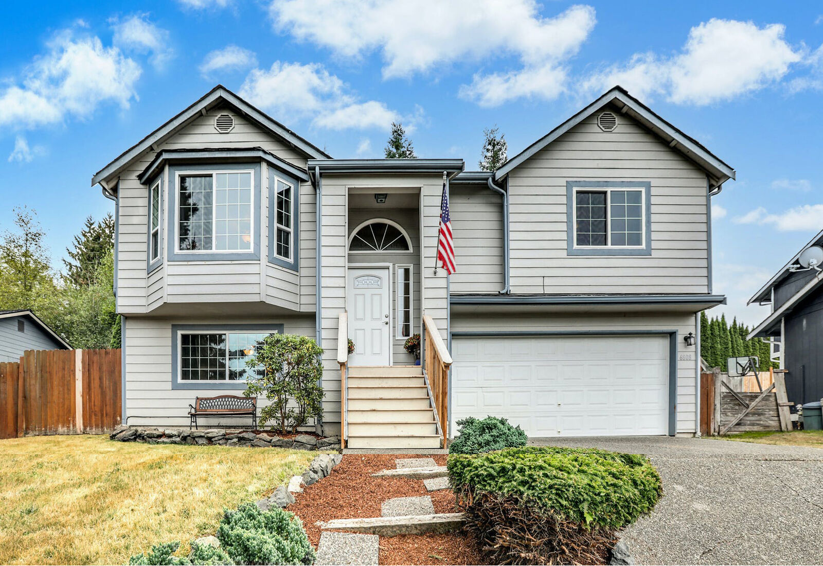 Property Photo:  6808 49th St NE  WA 98270 