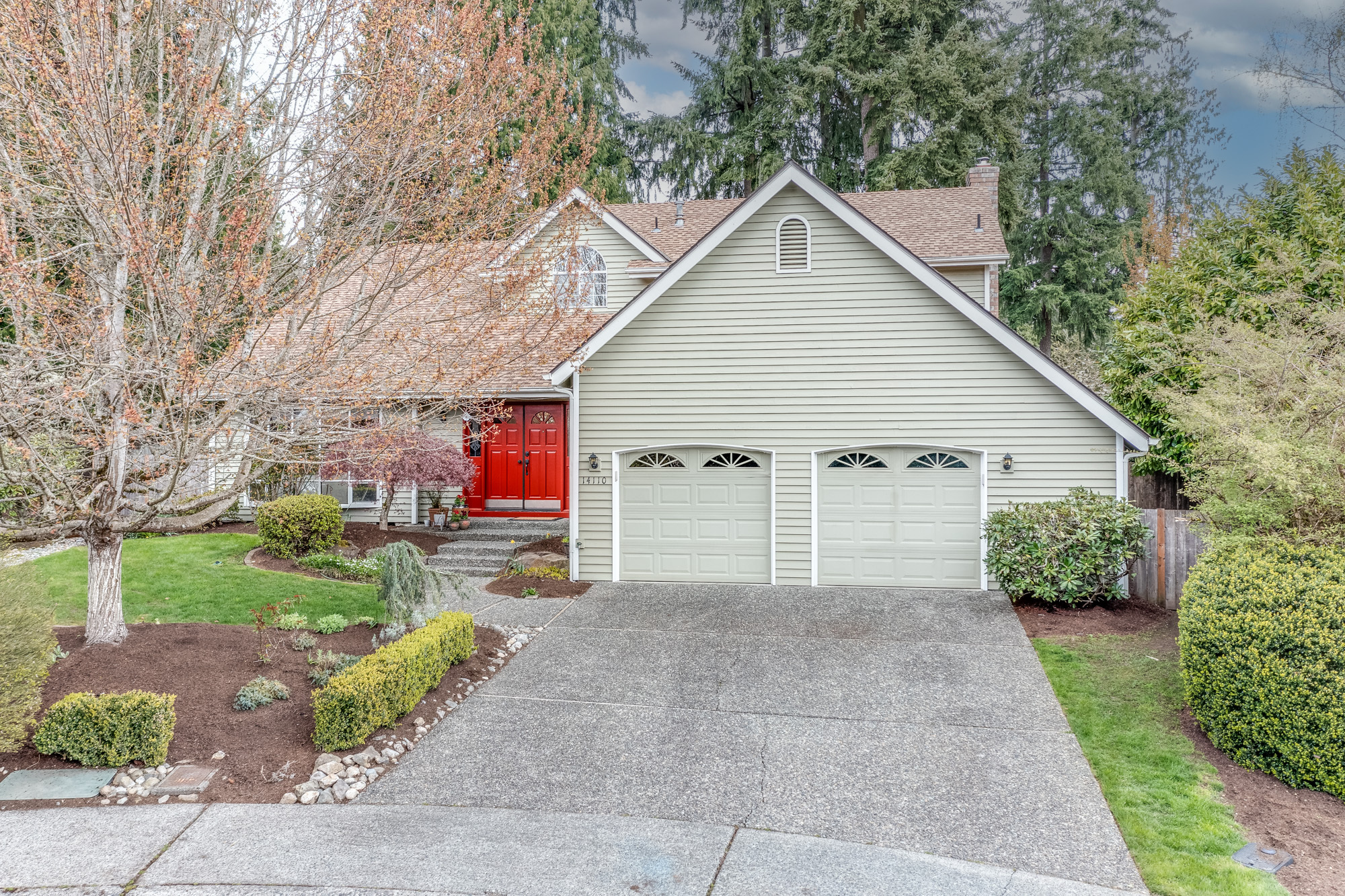 Property Photo: 14110 177th Court NE WA 98052