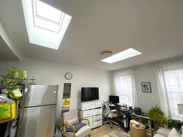 Property Photo:  188 West 9th Street 3F NY 11231 