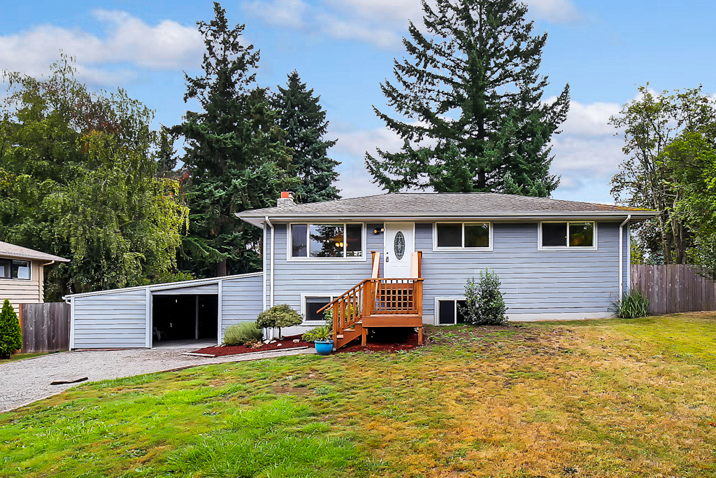 Property Photo: Exterior 18920 4th Ave S  WA 98148 