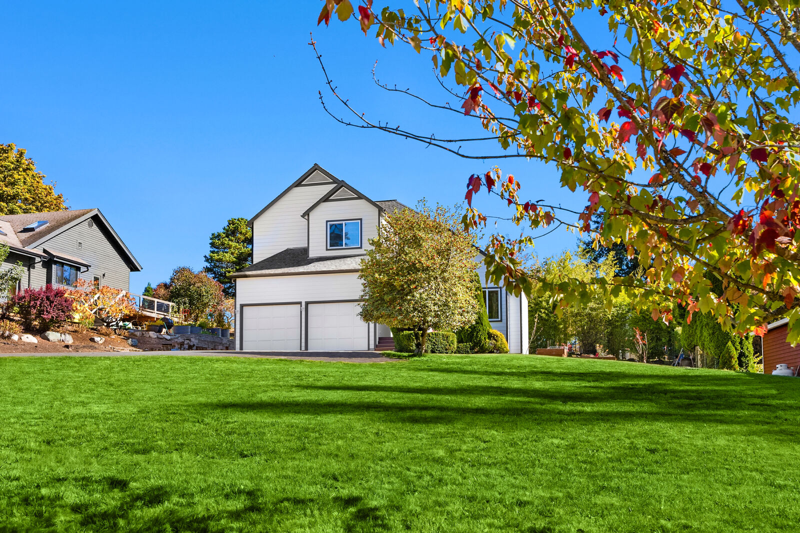 Property Photo: 534 Azalea Avenue NE WA 98110