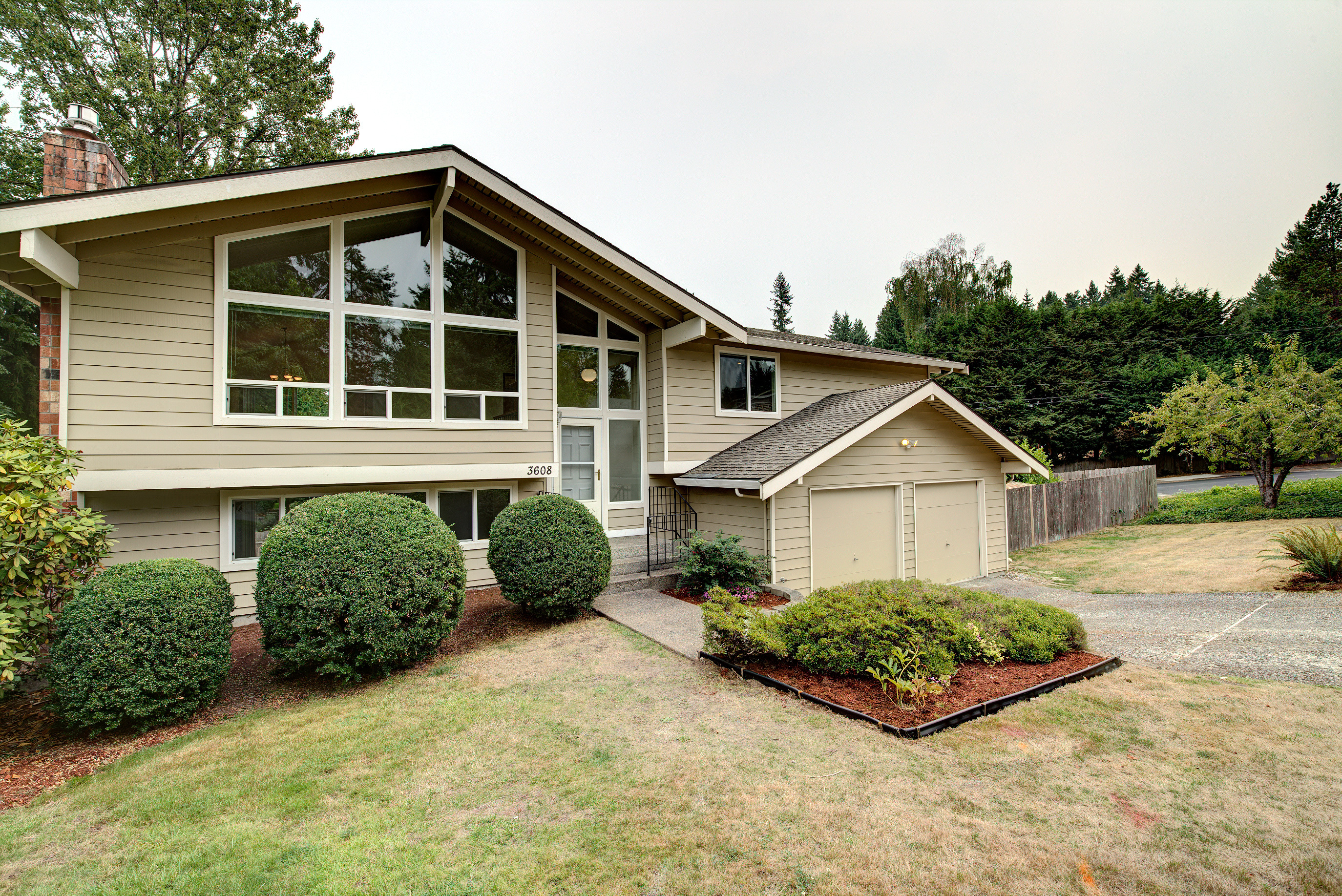 Property Photo:  3608 175th Ct NE  WA 98052 