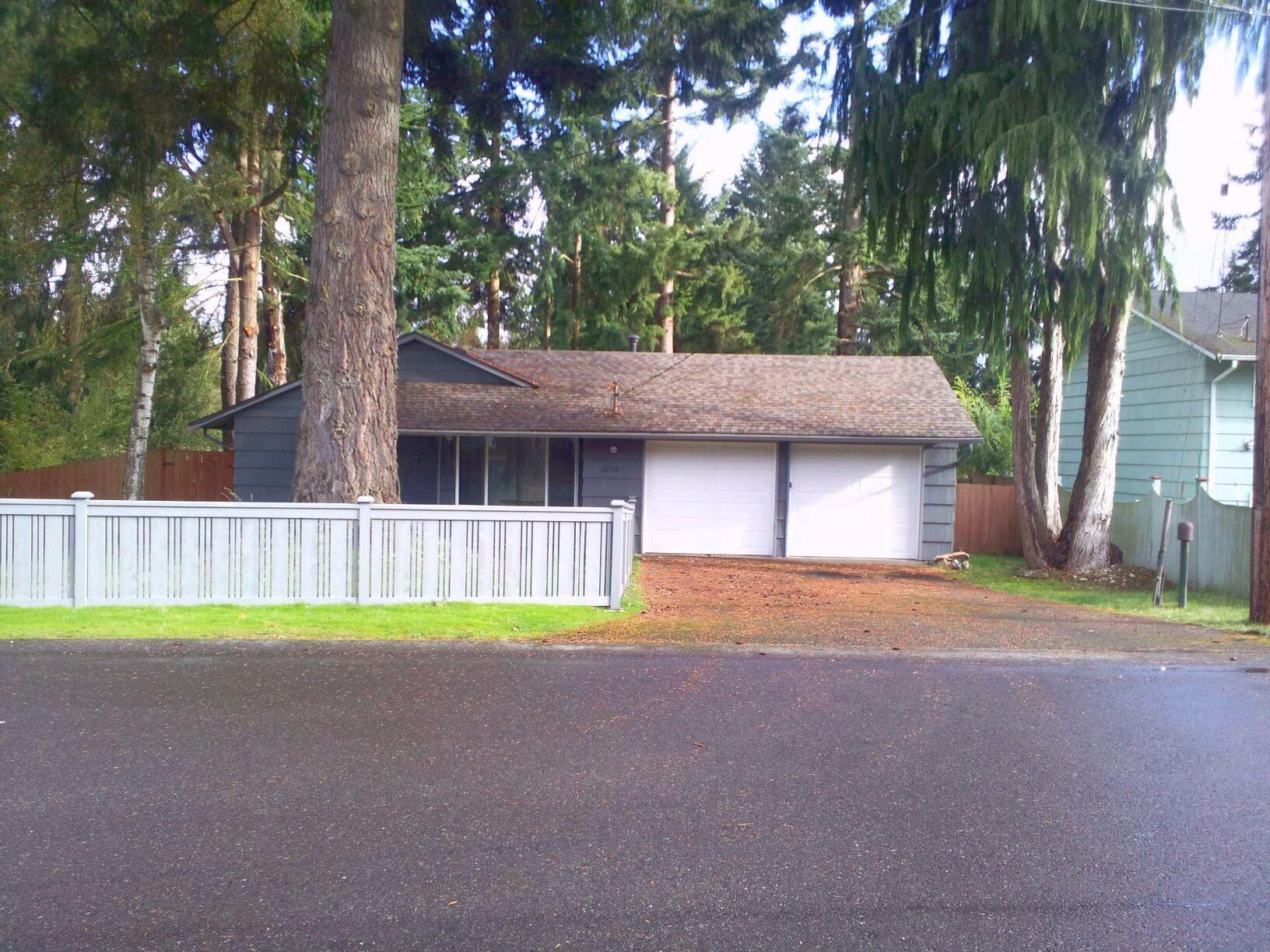 Property Photo: 29742 3rd Ave S WA 98003