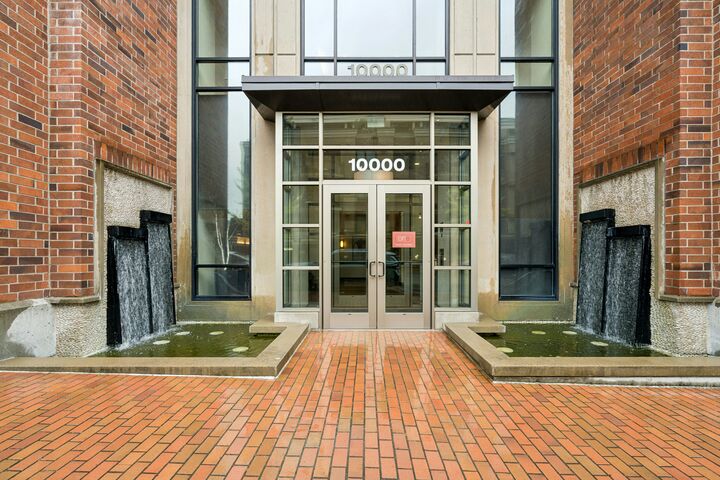 Property Photo: 10000 Main Street 507 WA 98004