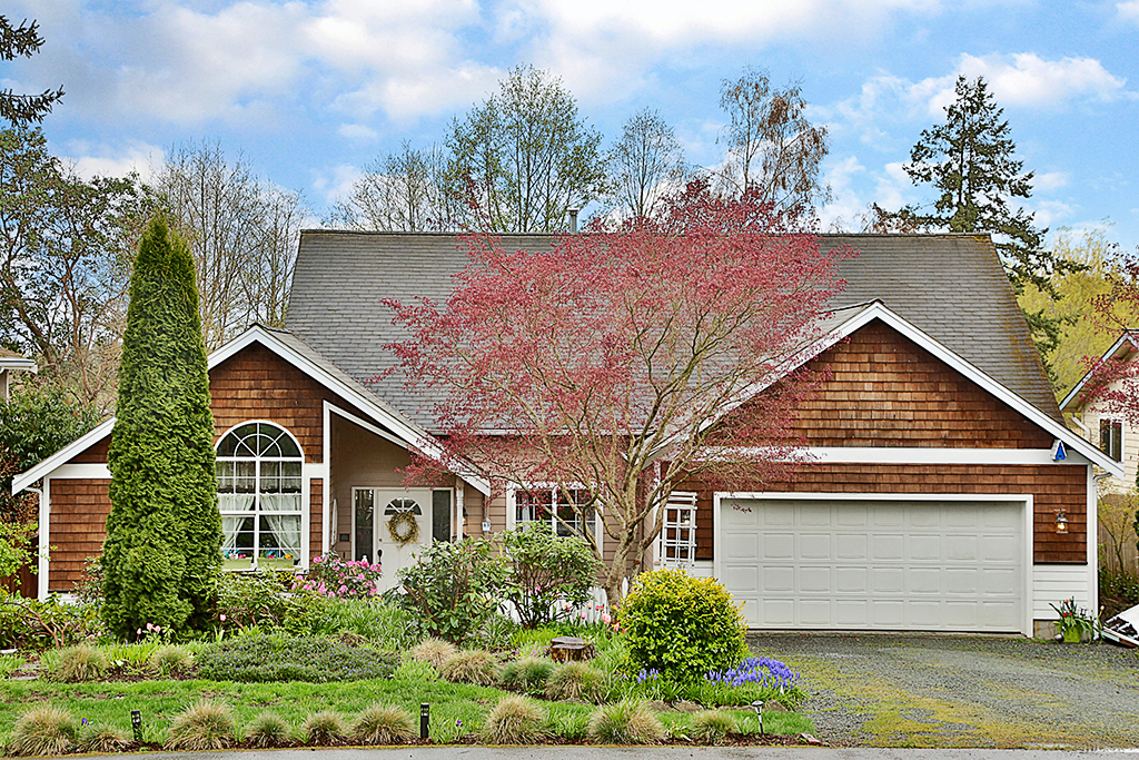 Property Photo: 2524 Hillis Dr WA 98260