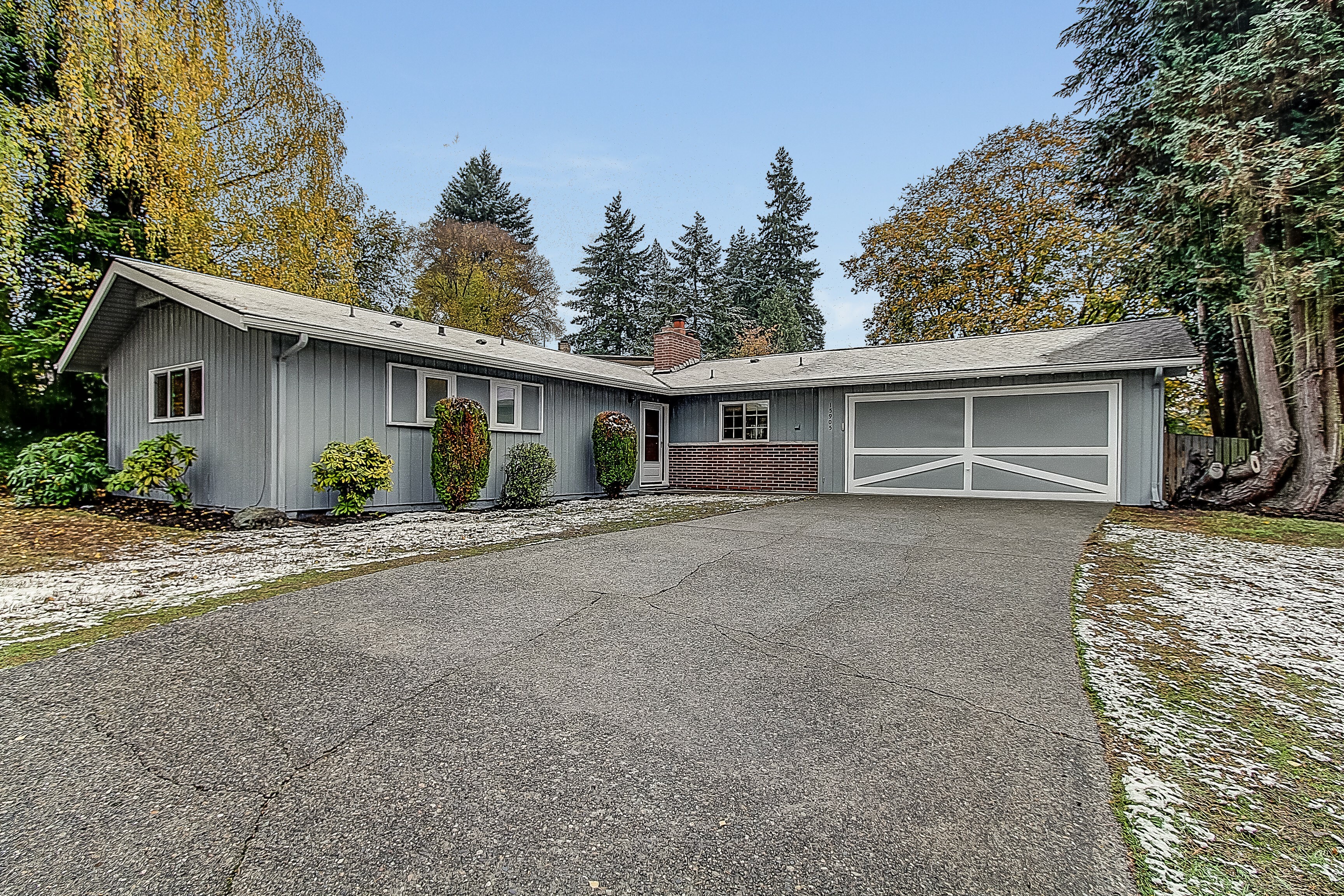 Property Photo:  15905 SE 6th St  WA 98008 