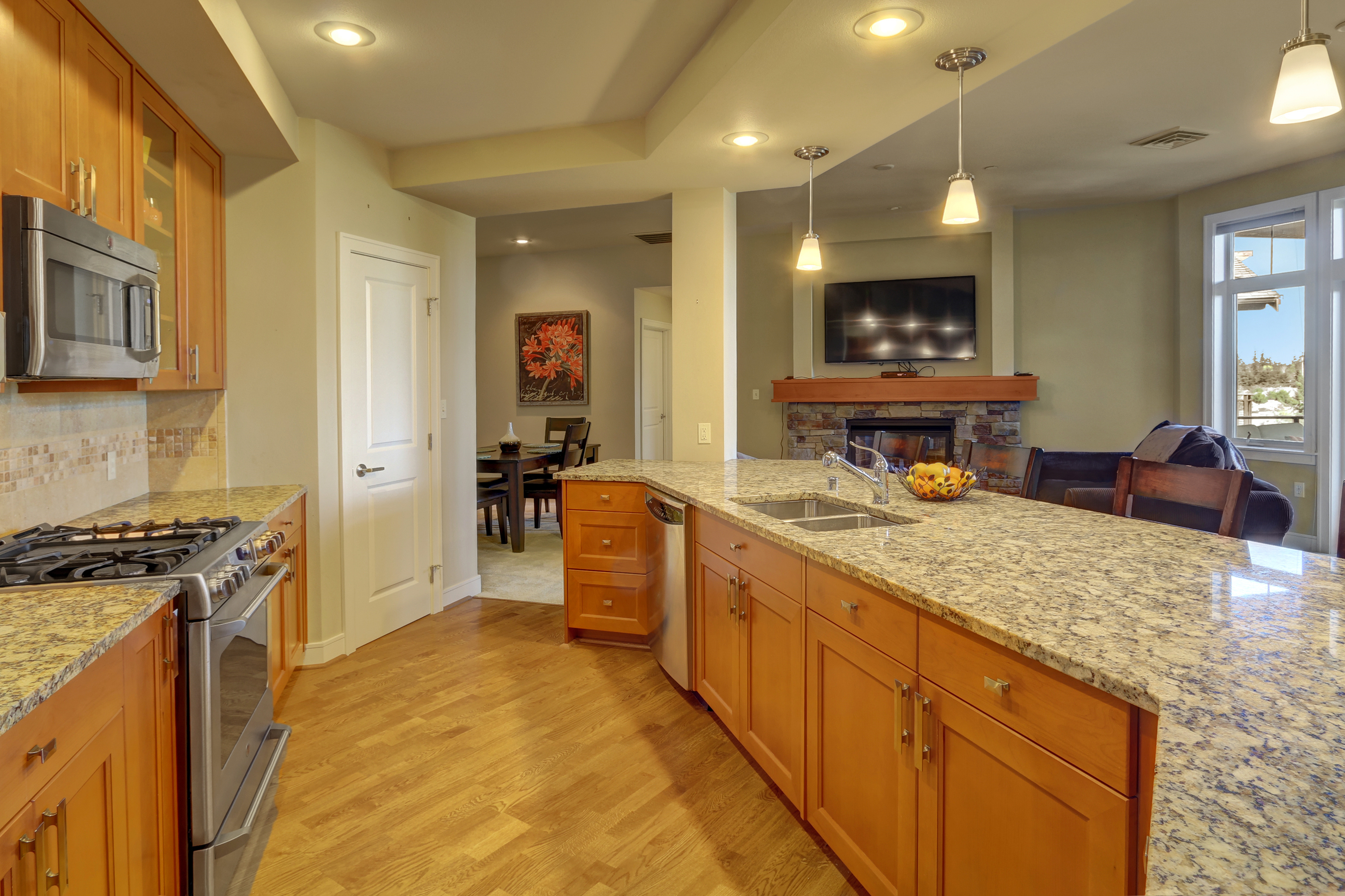 Property Photo: Kitchen 11801 Harbour Pointe Blvd 505  WA 98275 