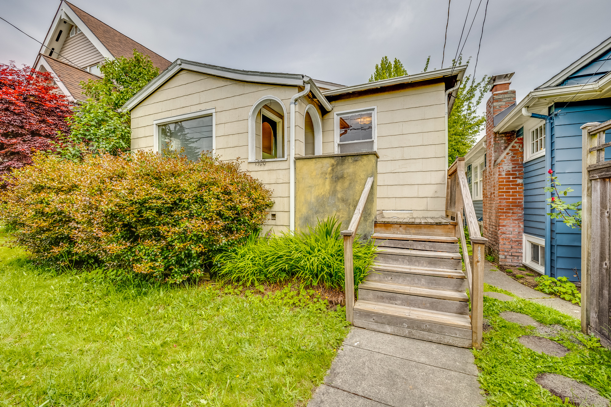 Property Photo: 1520 NE 75th Street WA 98115